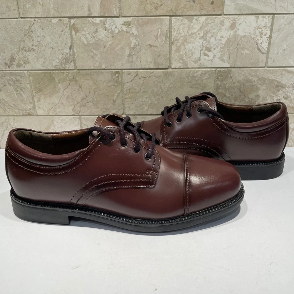 Dockers Gordon Mens 10.5M Brown Burgundy Leather Cap Toe Oxford Dress Shoes NWOT